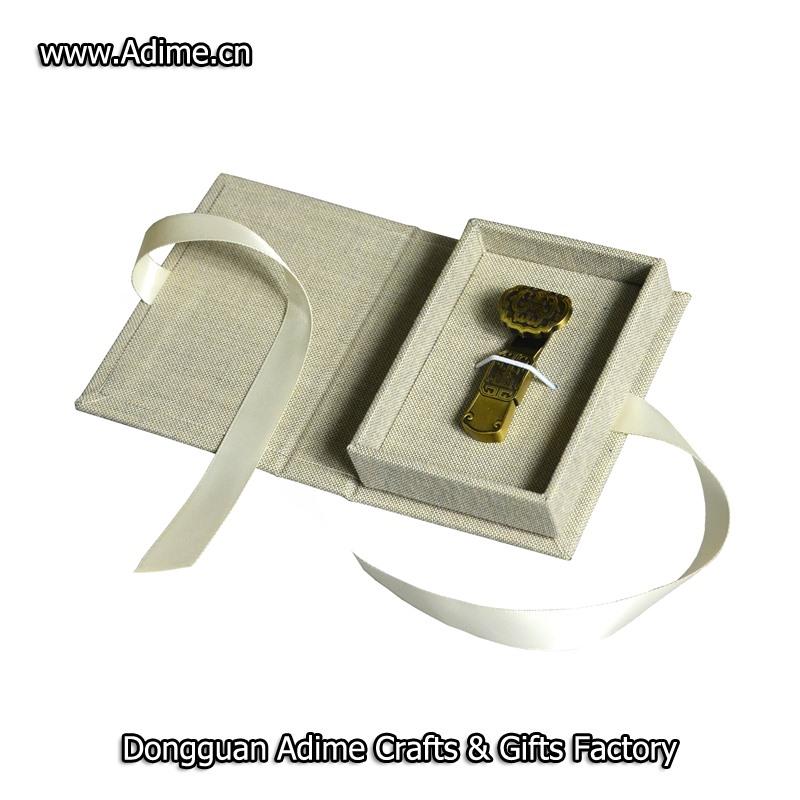 Elastic USB Gift Box